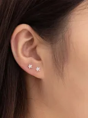 ジュエリー レディース イヤーアクセサリー シルバーキュービックジルコニア レディーススタッドピアス シルバー 2個入り