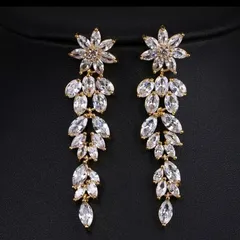 ☆新品☆ キュービックジルコニア　フラワーピアス　ウェディング