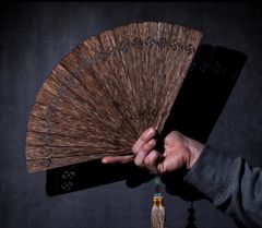 希少】金絲楠木 老料使用 折りたたみ扇子 16cm 雲彩紋 浴衣小物 - メルカリ