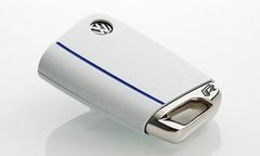 m+ Decorative Key Cover for VW ピュアホワイト×ブルーライン