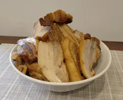【訳アリ品】しずるチャーシュー（醤油）切り落とし1.2kg　（300ｇ×4）　ラーメンのトッピング、おかず、おつまみに最適！のサムネイル