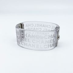 CHANEL レア ヴィンテージのお品 ロゴ レインボー バングル - メルカリ