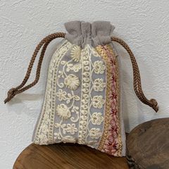 ☆記念価格☆ハンドメイド☆インド刺繍☆ミニ巾着☆ ホワイトデー　プレゼント