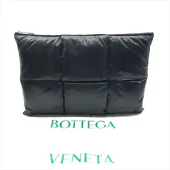 美品 BOTTEGA VENETA ボッテガ ヴェネタ イントレチャート マキシ クラッチ セカンド バッグ ブラック レザー ユニセックス かばん k5816