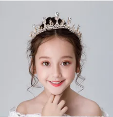 ティアラ クラウン カチューシャ 子供 髪飾り アクセサリー ヘッドドレス ジュニア フォーマル パール キラキラ 花嫁ヘッドドレス 卒業式 和装 洋装 パーティー髪飾り プリンセス ヘアアクセサリー 撮影 発表会 結婚式 入学式 成人式 zoHN645