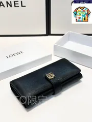 【今日特価】Loewe ロエベ ロングウォレットシリーズ 牛皮を採用し精巧な仕上げを備える