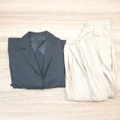 ◇ 《 UNIQLO まとめ売り2点セット サイズS ウエストゴム 裏地 オフィスカジュアル ジャケット スカート レディース 》 E  【1310050008086】