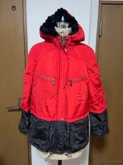 中綿ジャケット　赤×黒