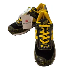 Z1530 【タグ付き新品】限定モデル New Balance × G-SHOCK ニューバランス コラボ 574 イエロー×ブラック リミテッドエディション スニーカー（M574JGM）メンズ 26cm