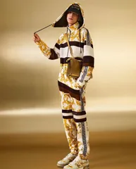 2025年最新】フェンダーチェ パーカーの人気アイテム - メルカリ