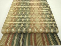 平和屋着物○本場結城紬 重要無形文化財 80亀甲 草花文 濃紺色地 正絹  