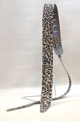 ハンドメイド　国産本革ギターストラップ（スタンダードタイプ) ホワイト　ヒョウ柄プリント