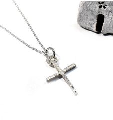 シンプル クロス シルバーネックレス 　No-02