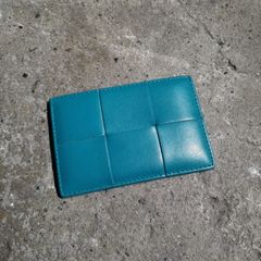 現行 美品 ボッテガヴェネタ カセット マキシイントレ 二つ折り財布