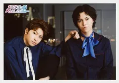 【中古】生写真(男性) 超特急/コーイチ(吉野晃一)・タカシ(松尾太陽)/横型・バストアップ・衣装黒・青・コーイチ左手タカシ肩/「BULLET TRAIN ARENA TOUR 2017-2018 the end for beginning」生写真セット 第3