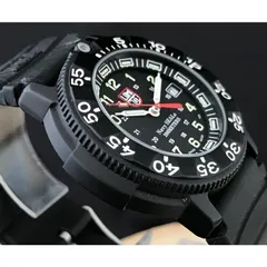 ●超特価・美品・LUMINOX 3000／3900 QZ YWラバー新品未使用 LUMINOX/ルミノックス】 3000/3900 腕時計 カーボン/ラバー