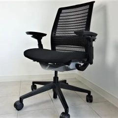 カッシーナ ixc. アリアス　アトラスチェア　③ ジャスパーモリスン モダン カッシーナIXC アリアス アトラスチェア ジェスパーモリソン