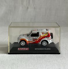 三菱 パジェロ 【2002 パリ・ダカールラリー仕様】 ミニカー