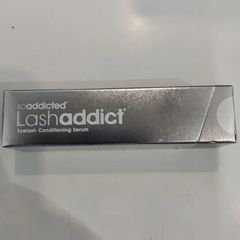 ✨新品未開封✨ラッシュアディクト まつ毛美容液 5ml 　海外正規品　♥即購入、無言購入OKです。匿名配送　送料無料　並行輸入品　定価11.000円