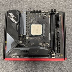 ASUS ROG STRIX X570-I GAMING + Ryzen 7 5800X