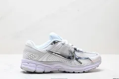 【今日特価】ナイキ Nike Zoom Vomero 5 マラソンレトロランニング 5 代レジャースポーツジョギングシューズ。