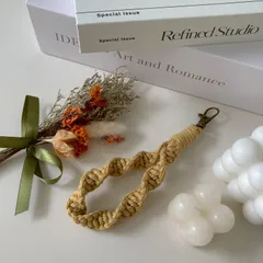 ねじり編みマルチキーホルダー/バックチャーム/ストラップ/カバン/ショルダー/リュック/マクラメ