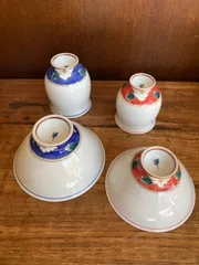 【新品】４点セット　ご飯茶碗２点　湯呑２点　花もよう　青　赤　睦揃え　お茶碗　湯呑　お茶飲み茶碗　夫婦　ペア　食器セット
