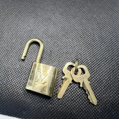 おまとめ✴︎335番✴︎319番✴︎ LOUIS VUITTON ルイヴィトン カデナ パドロック 南京錠