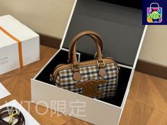 あーちん。Cloudtilt 巳年限定カラー　ホワイト/レッド26.5cm ON Cloudtilt（クラウドティルト）ホワイトレッド スニーカー
