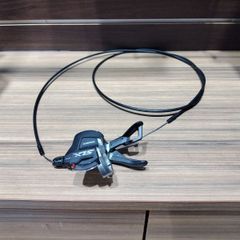 シマノ　SL-M7000-11-R 右ﾚﾊﾞｰのみ 11Sｷﾞｱｲﾝｼﾞｹｰﾀ付付属/ﾌﾞﾗｯｸｼﾌﾄｹｰﾌﾞﾙ ･ﾍﾞｰｽｷｬｯﾌﾟ