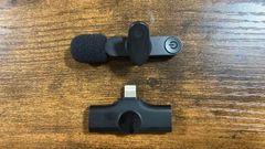 NUSICAN ピンマイク ワイヤレス マイク iphone ipad用 ラベリアマイク 瞬時接続 360°集音 ノイズ軽減 プラグ＆プレイ APP不要 Bluetooth不要 2.4GHz 20M伝送 8~10時間連続使用 超ミニ スマホマイク クリップ式