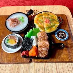 248 韓国メニューセットA⭐️サムギョプサル　チヂミ　ソルロンタン　キンパ　韓国料理　ドールハウス　リカちゃん　シルバニア　食品サンプル　フェイクフード　ミニチュア