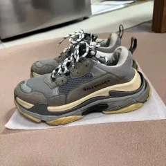 最終値下げ　BALENCIAGA トリプルS 40 イエロー/グレー バレンシアガ トリプルエスS バレンシアガ Triple S スニーカー