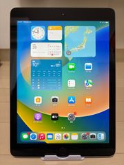 【美品/即配送】Apple iPad (第5世代) Wi-Fiモデル 32GB スペースグレー タブレット アップル アイパッド