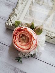 結婚式　コサージュ　ハンドメイド　卒業式　入学式　ラナンキュラス　リボン