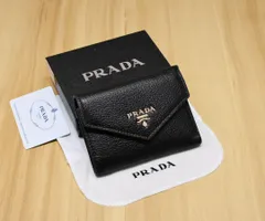 2024年最新】prada 三つ折り 新品の人気アイテム - メルカリ