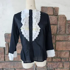 Euro vintage(ヨーロッパヴィンテージ) 60’s~black white cutwork frill  lace classic cotton blouse クラシカルなフリルレースの長袖ブラウス M~L程度/シミ有 ホワイト×ブラック