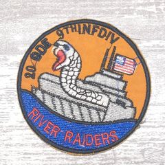 M07 ベトナム 戦争 ワッペン 海軍 NAVY USS 船 蛇 ヘビ スネーク 動物 国旗 オレンジ 米軍 サバゲー ミリタリー 軍物 古着 黄