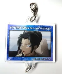 【中古】キーホルダー 上原由衣 「名探偵コナン 隻眼の残像 劇場版28場面写トレーディングつながるアクリルチャーム」