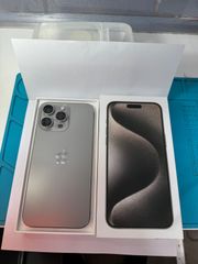 ほぼ新品国内アップルストア版　iPhone 15pro Max 1TB  Sim Free Natural Titanium　バッテリー100％
