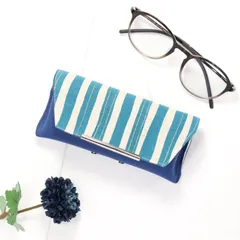 【str.G】ちょうどいいが見つかる★ セミハード シンプル眼鏡ケース 北欧柄 ストライプ 緑 受注生産 14日以内に発送
