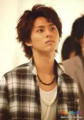 【中古】生写真(ジャニーズ) Kis-My-Ft2/藤ヶ谷太輔/バストアップ・衣装白黒チェック・目線上・枠無し/公式生写真