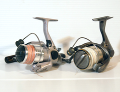 小型スピニングリール　シマノ・NAVI2500&ダイワ・エンブレム2000　二個組　425