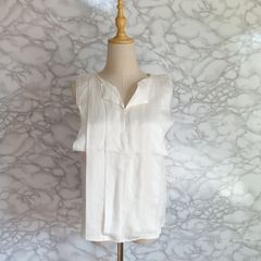 ジルスチュアート　JILL STUART  　ノースリーブシャツ　レディース　【S】　白　ホワイト　かわいい　薄手　麻混　おしゃれ　透け感あり　春　夏　フリル　シンプル