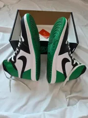 ジョーダン 1 レトロ ハイ OG 黒 アン ラッキー グリーン ( 290 ）