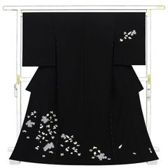 ※店舗改装後【古典新作フェア】仕立無料☆袷・単衣選択☆最高級総刺繍工芸美術☆松竹梅宝尽し文様黒地訪問着（10012173）