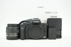 C051813-1)Canon EOS Kiss M ミラーレス一眼ダブルレンズキット