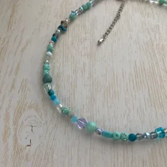 いろいろビーズのネックレス／チョーカー ブルー系