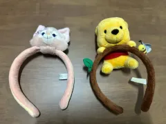 【☆正規品】プーさん　ピグレッド　カスタマイズカチューシャ　ぬいぐるみ2点セット ☆正規品】プーさん ピグレッド カスタマイズカチューシャ