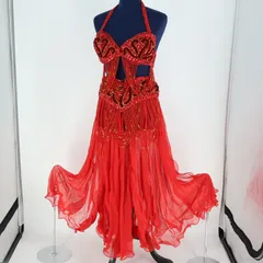 【ベリーダンス用 オリエンタル衣装】レッド スパンコールラメ×ビーズ 真っ赤 ゴールド レース スリット 煌びやか 鮮やか 明るい 輝き 豪華 ラメ トップス ベルト スカート アクセサリー セット